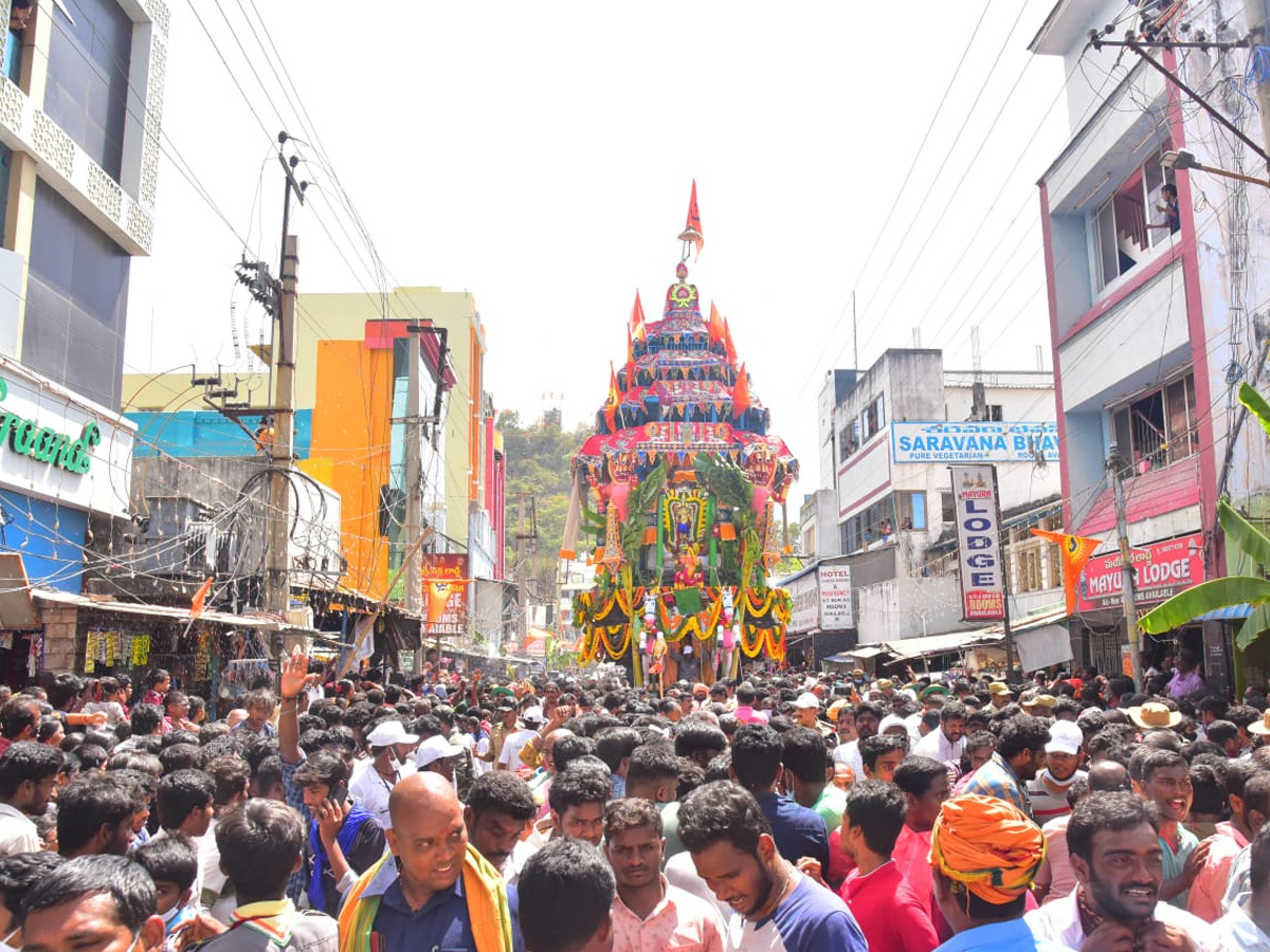 Sri Kalahasti Rathotsavam photo Gallery - Sakshi10