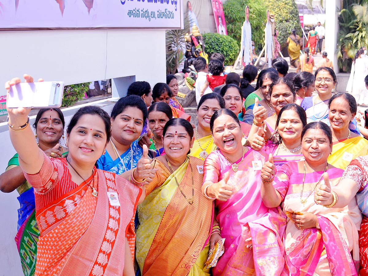 Best Photos of The Week - Sakshi34