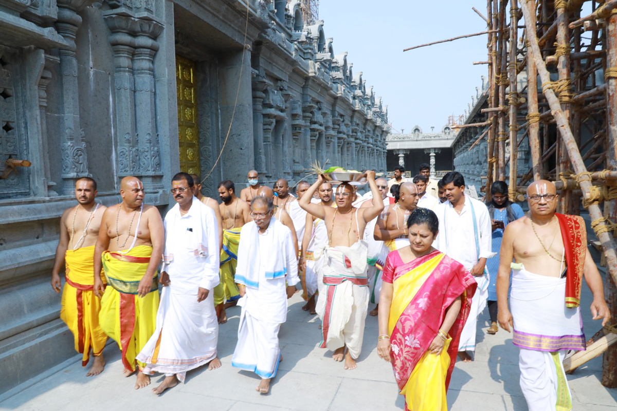 Yadadri Temple in Telangana - Sakshi4