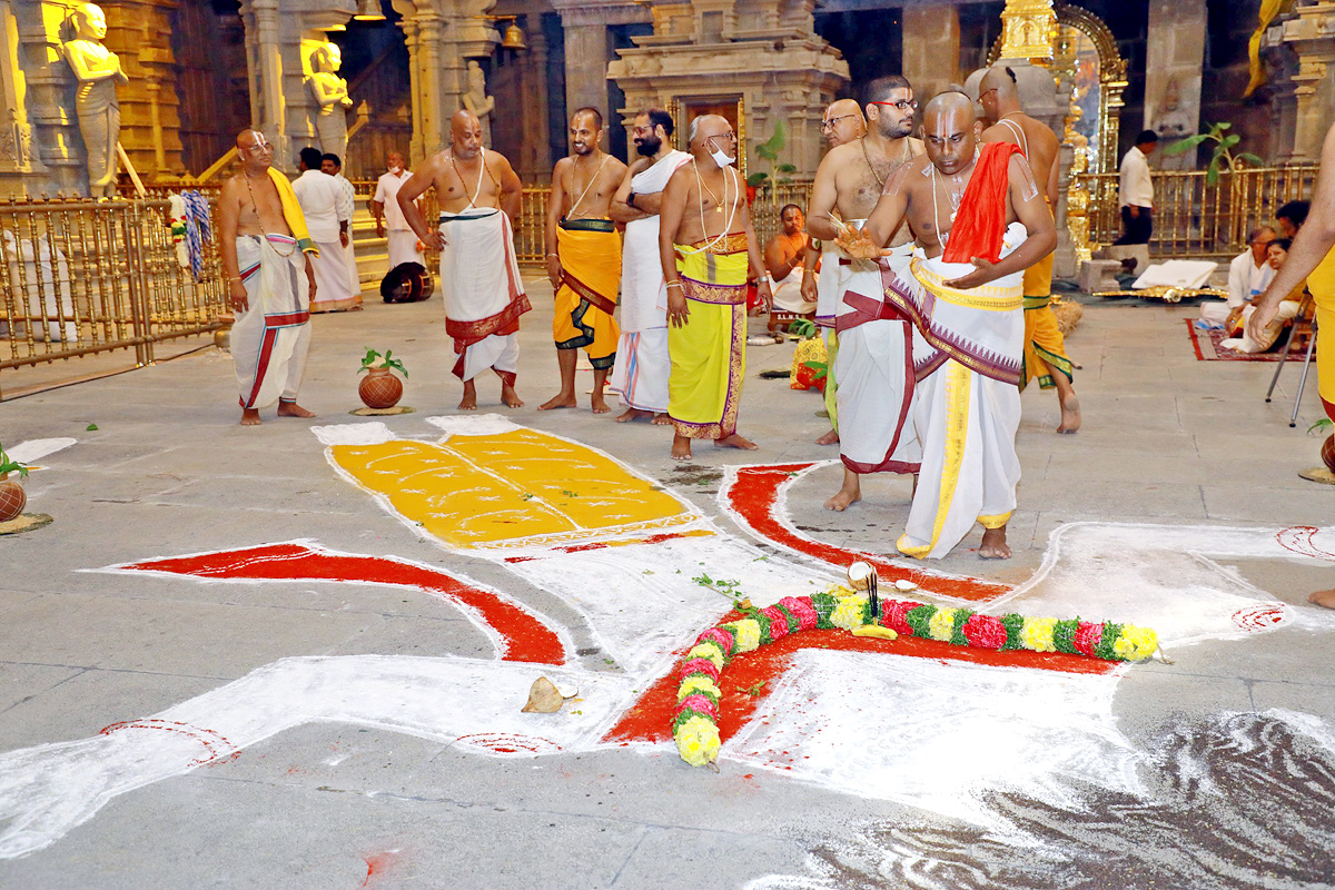 Yadadri Temple in Telangana - Sakshi17