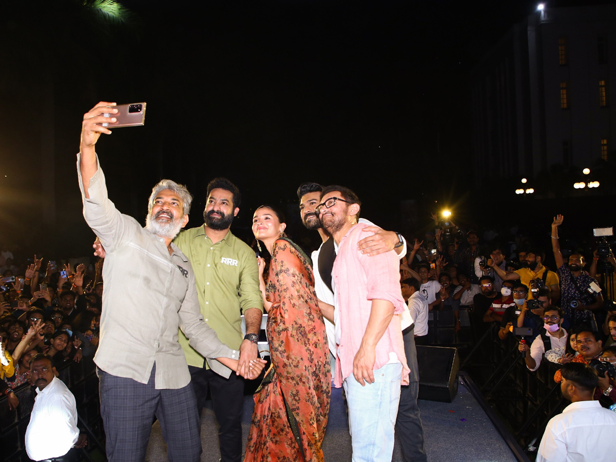 RRR Movie Thunderous Promotions Photo Gallery - Sakshi4