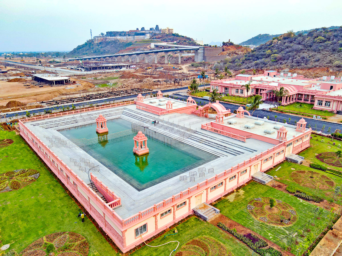 Sri Lakshmi Narasimha Swamy Temple Photos - Sakshi5
