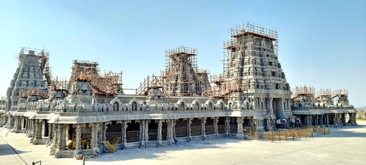 Sri Lakshmi Narasimha Swamy Temple Photos - Sakshi24