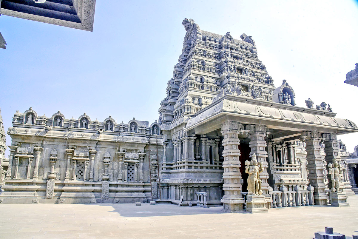 Sri Lakshmi Narasimha Swamy Temple Photos - Sakshi28