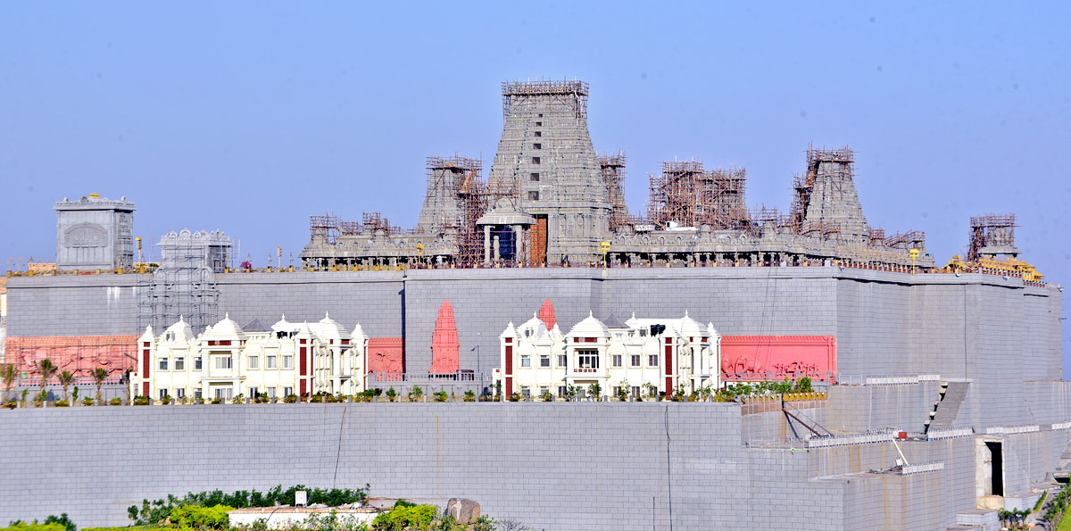 Sri Lakshmi Narasimha Swamy Temple Photos - Sakshi32