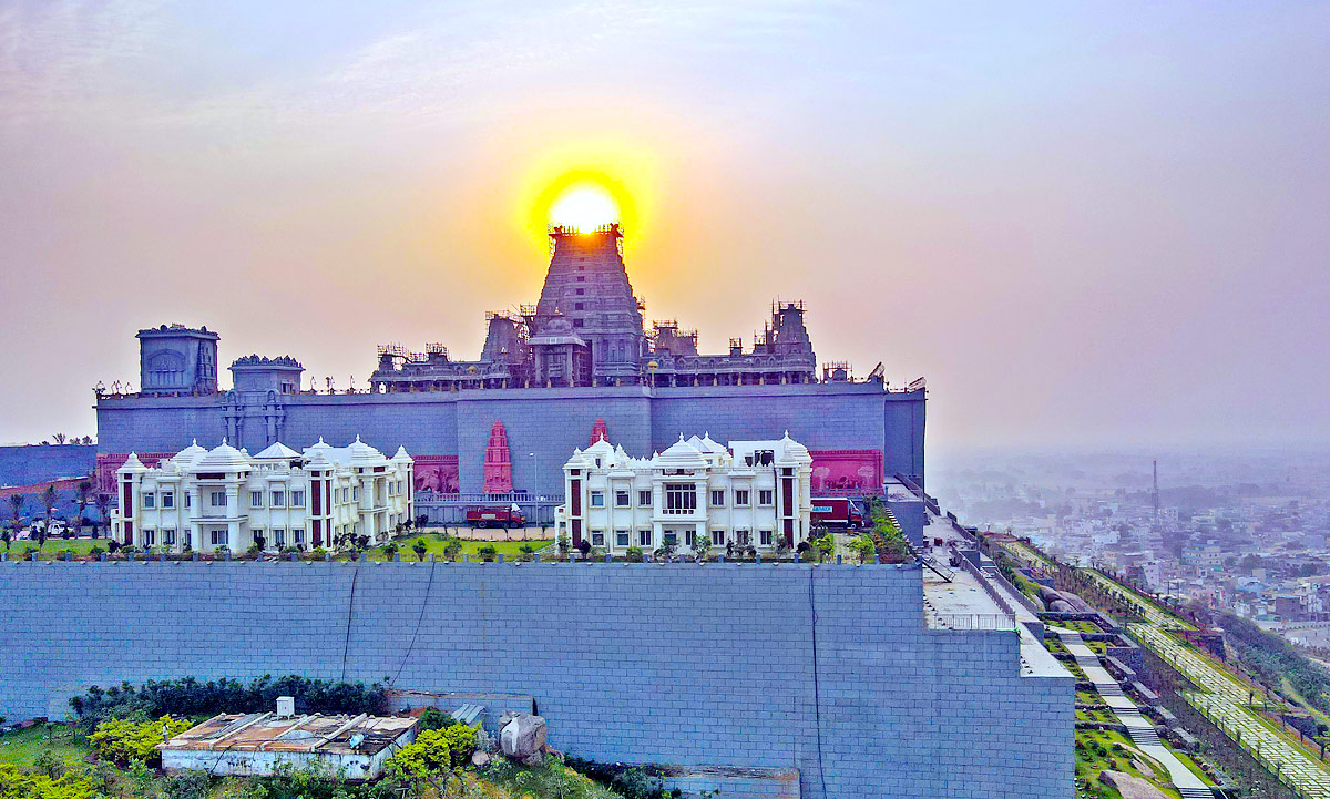 Sri Lakshmi Narasimha Swamy Temple Photos - Sakshi36