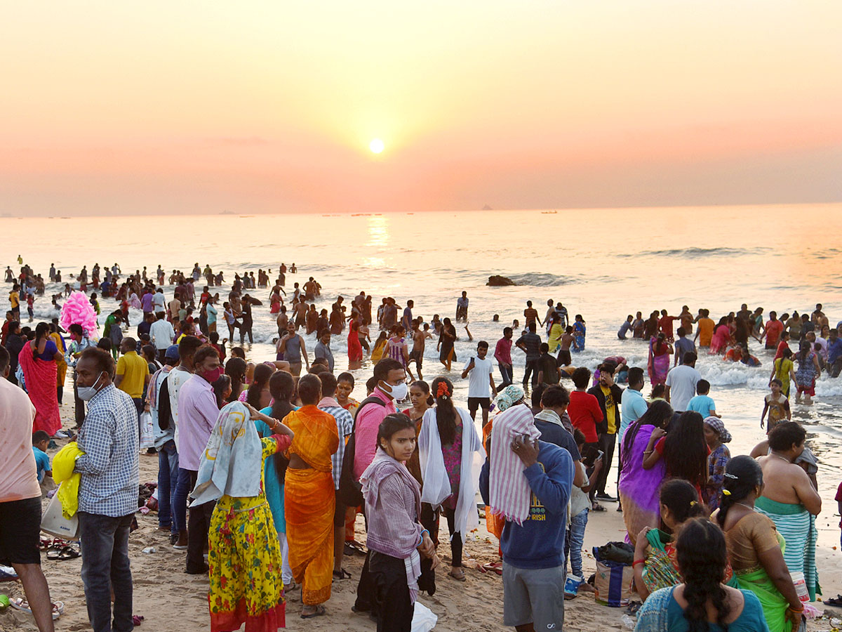 Maha Shivaratri 2022 Visakhapatnam Beach - Sakshi21