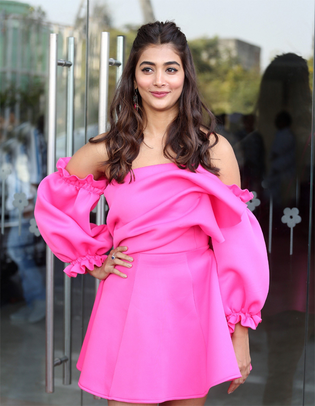 Pooja Hegde Beautiful Photos - Sakshi9