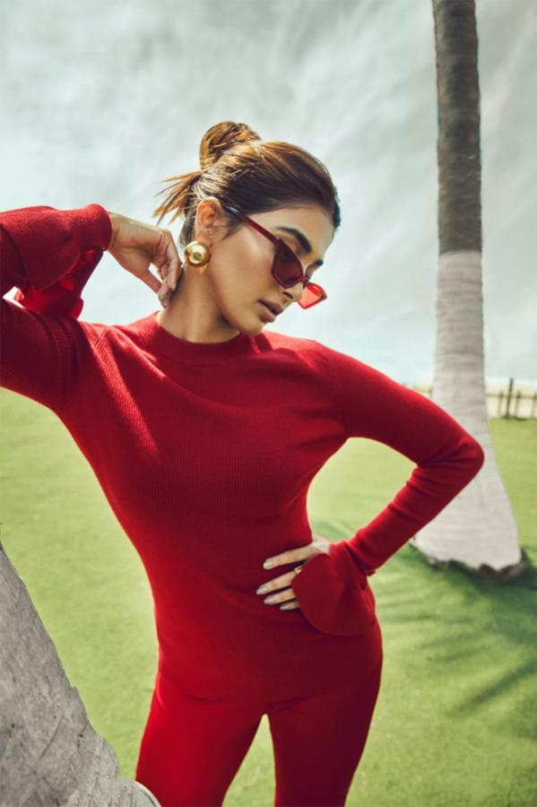 Pooja Hegde Beautiful Photos - Sakshi10