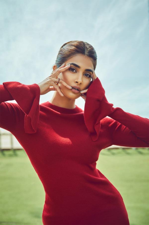 Pooja Hegde Beautiful Photos - Sakshi14