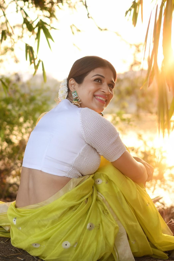 Actress Shraddha Das Saree Pics - Sakshi3
