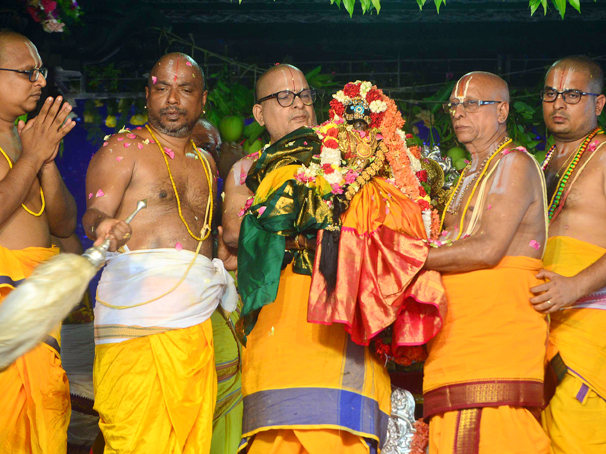 SriRama Navami Celebrations In Bhadradri Photo Gallery - Sakshi25