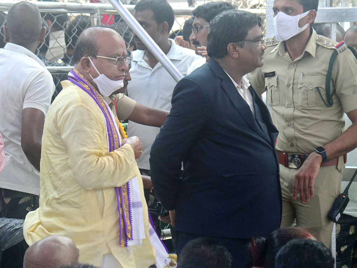 SriRama Navami Celebrations In Bhadradri Photo Gallery - Sakshi6
