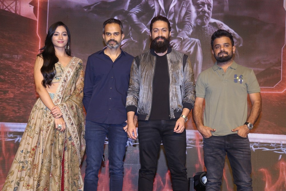 KGF Chapter 2 Movie Press Meet At Hyderabad - Sakshi14