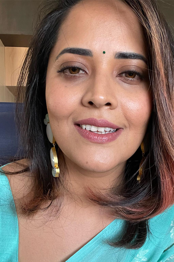Anasuya Bharadwaj Latest Photos - Sakshi16