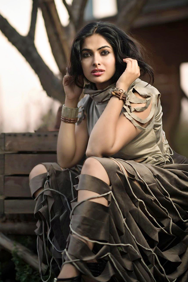 Divi Vadthya Latest Photos - Sakshi4