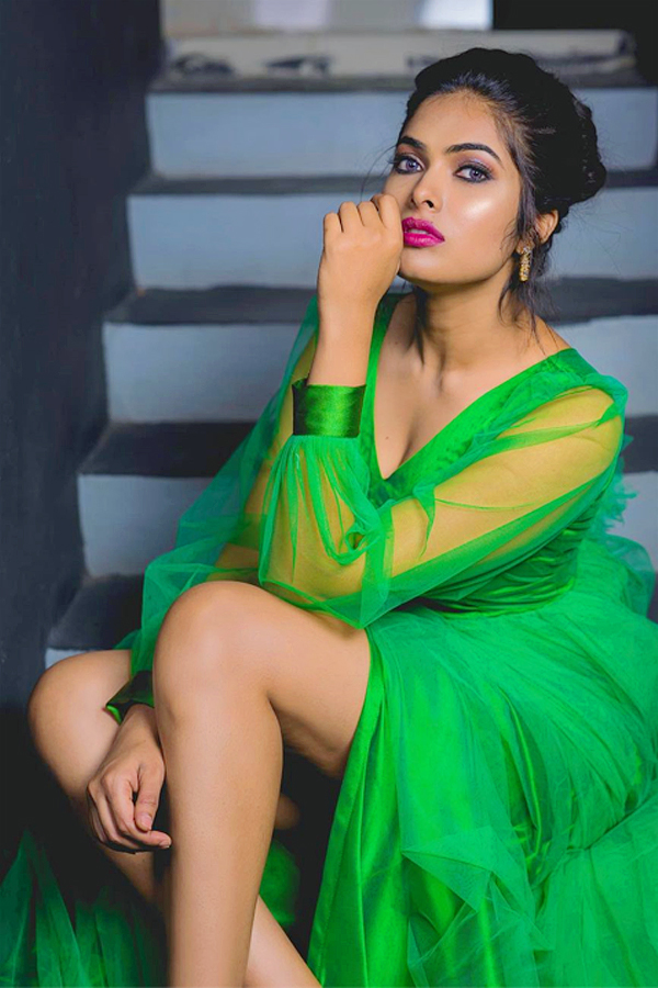 Divi Vadthya Latest Photos - Sakshi9