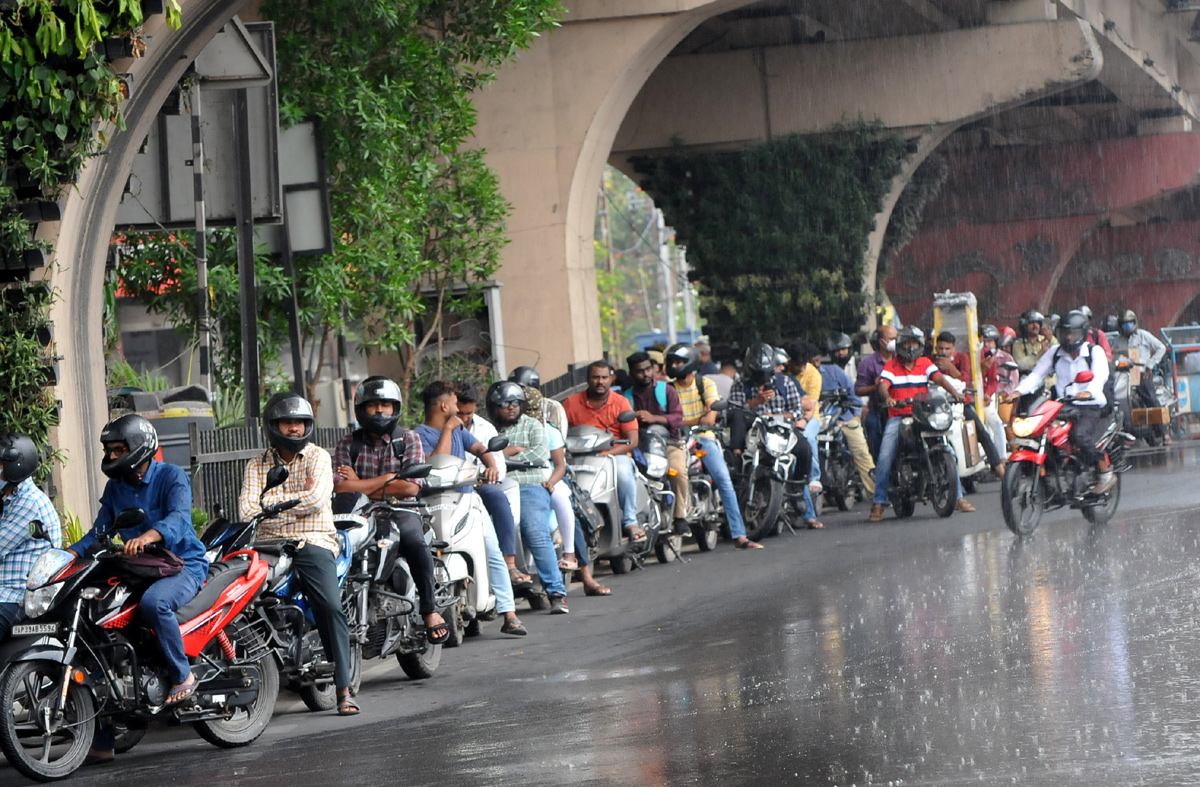 Heavy Rains In Hyderabad - Sakshi5