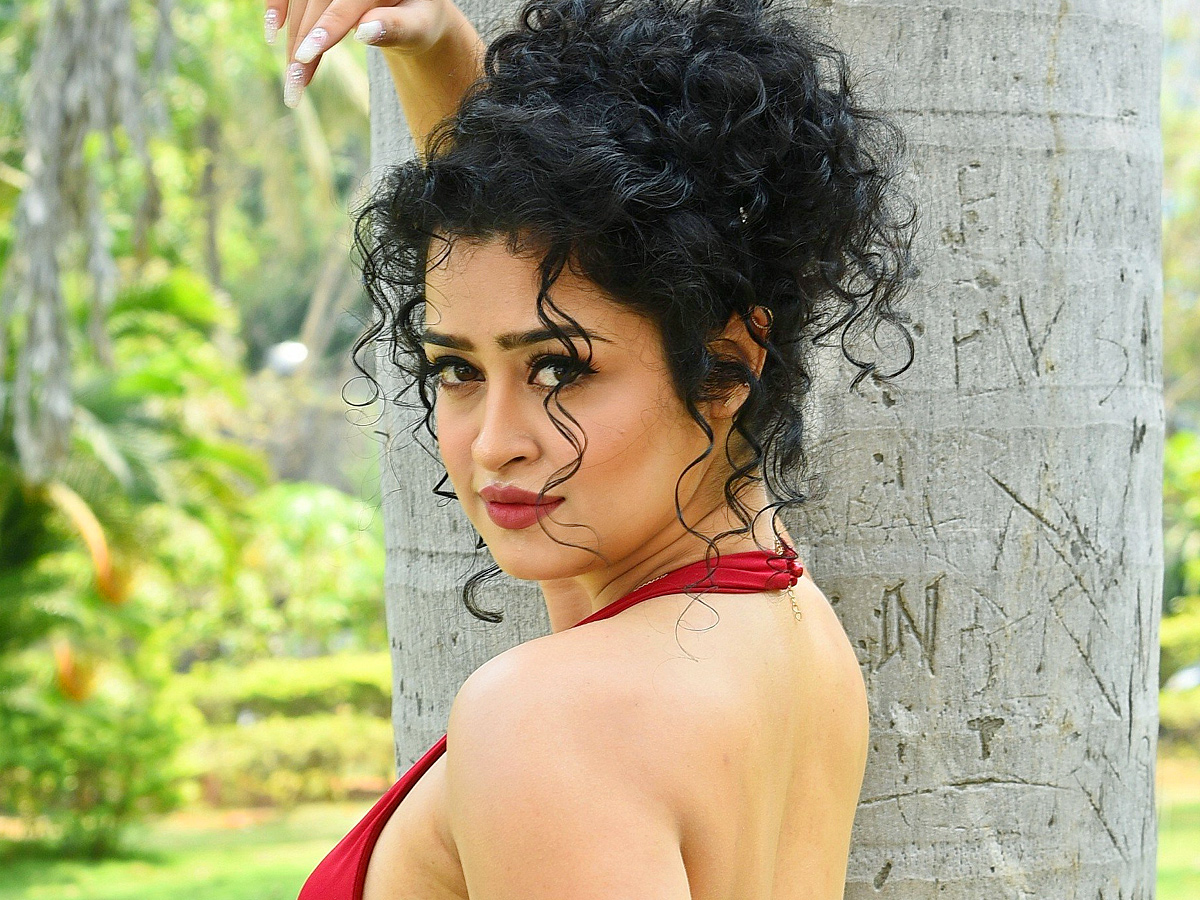 Actress Apsara Rani Latest Photos - Sakshi3