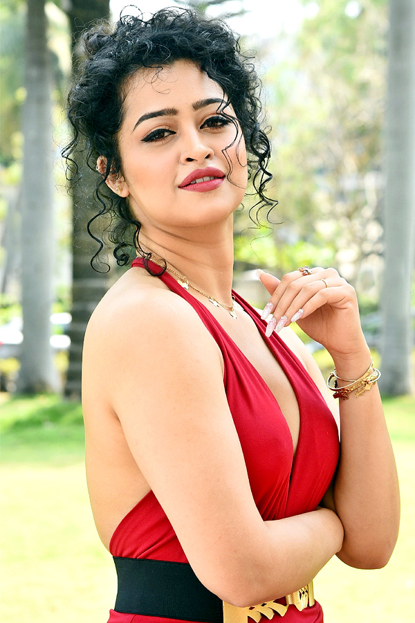 Actress Apsara Rani Latest Photos - Sakshi13