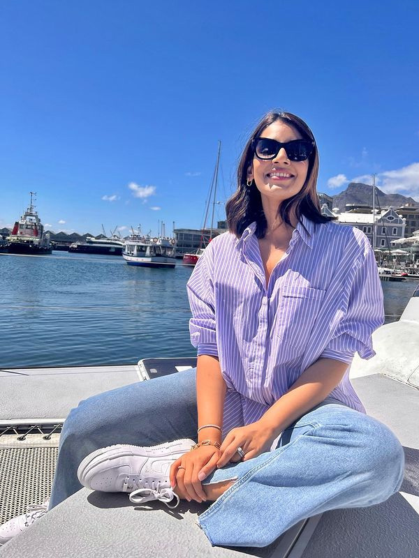 Jasprit Bumrah Wife Sanjana Ganesan Beautifult Photos - Sakshi11
