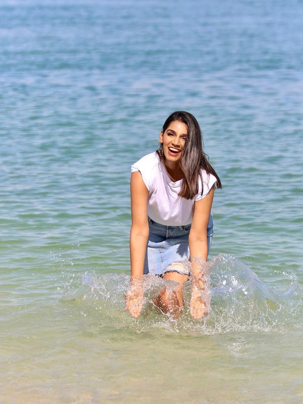 Jasprit Bumrah Wife Sanjana Ganesan Beautifult Photos - Sakshi17