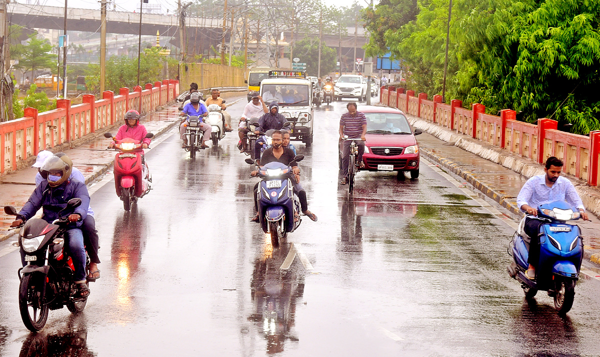 Heavy Rains In Krishna District - Sakshi2