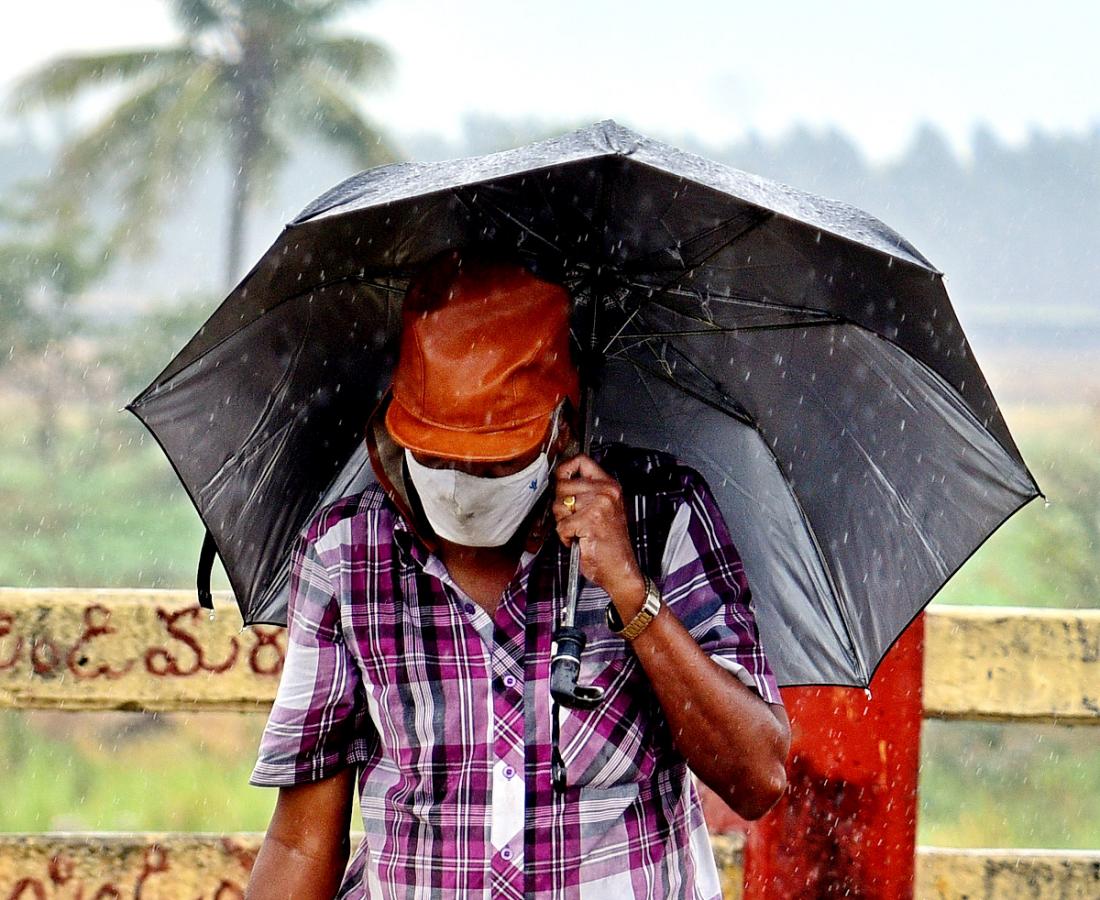 Heavy Rains In Krishna District - Sakshi4