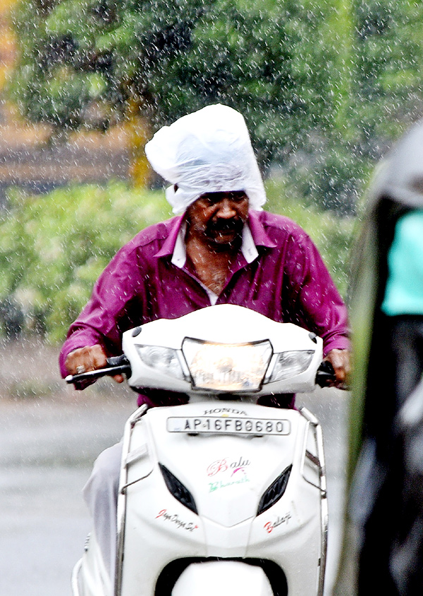 Heavy Rains In Krishna District - Sakshi8
