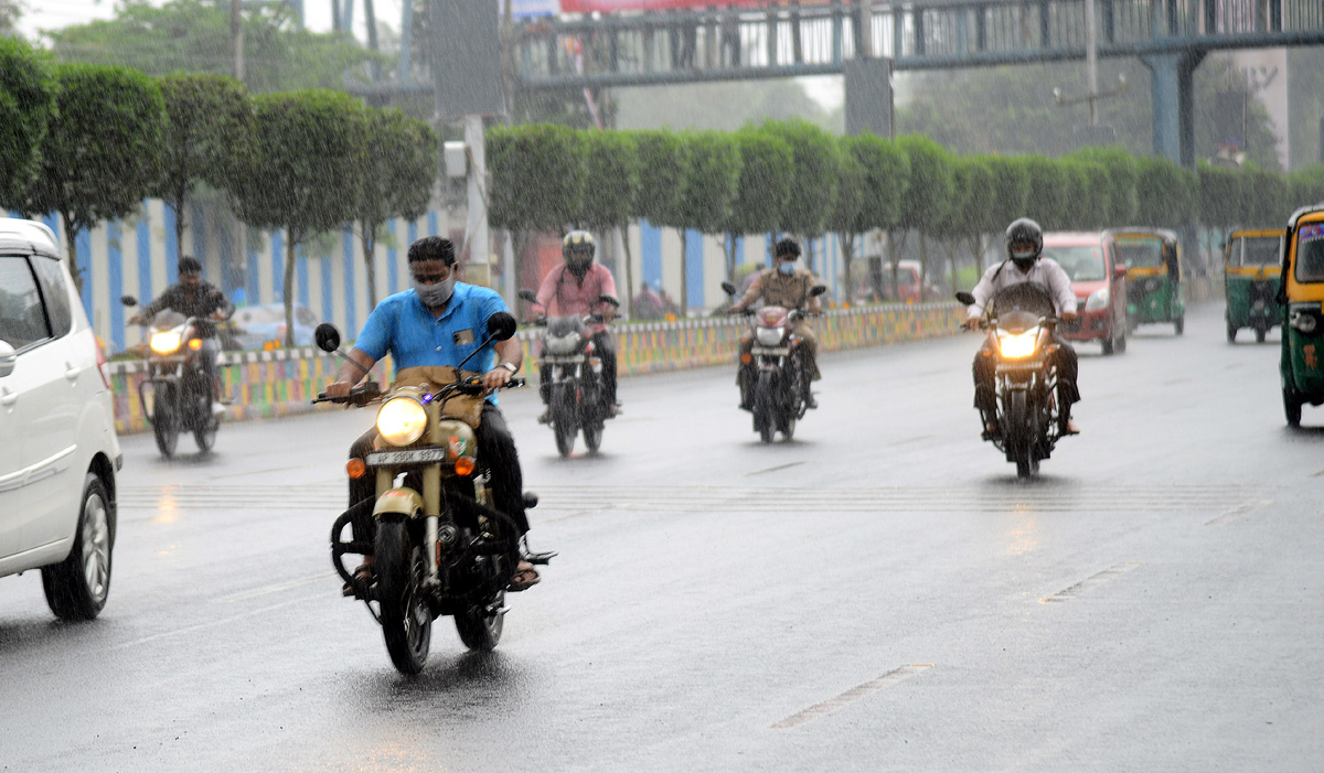 Heavy Rains In Krishna District - Sakshi15