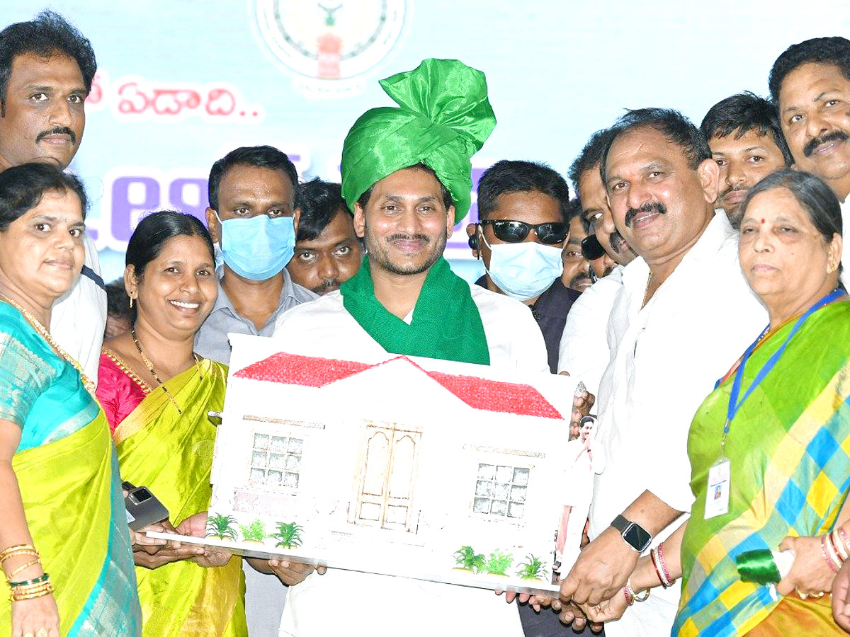 AP CM YS Jagan Disburse YSR Rythu Bharosa in Eluru District - Sakshi2