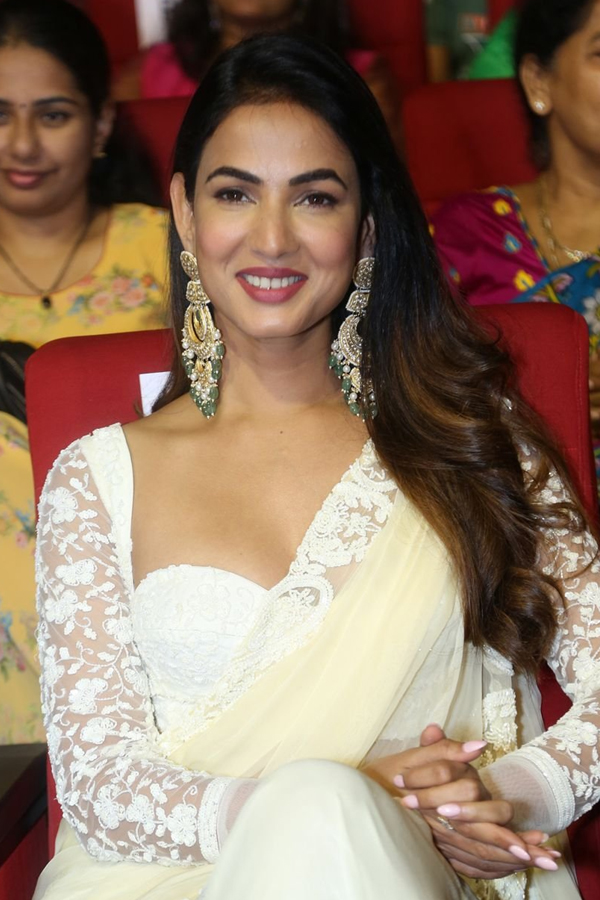 f3 pre release event Photo Gallery - Sakshi16