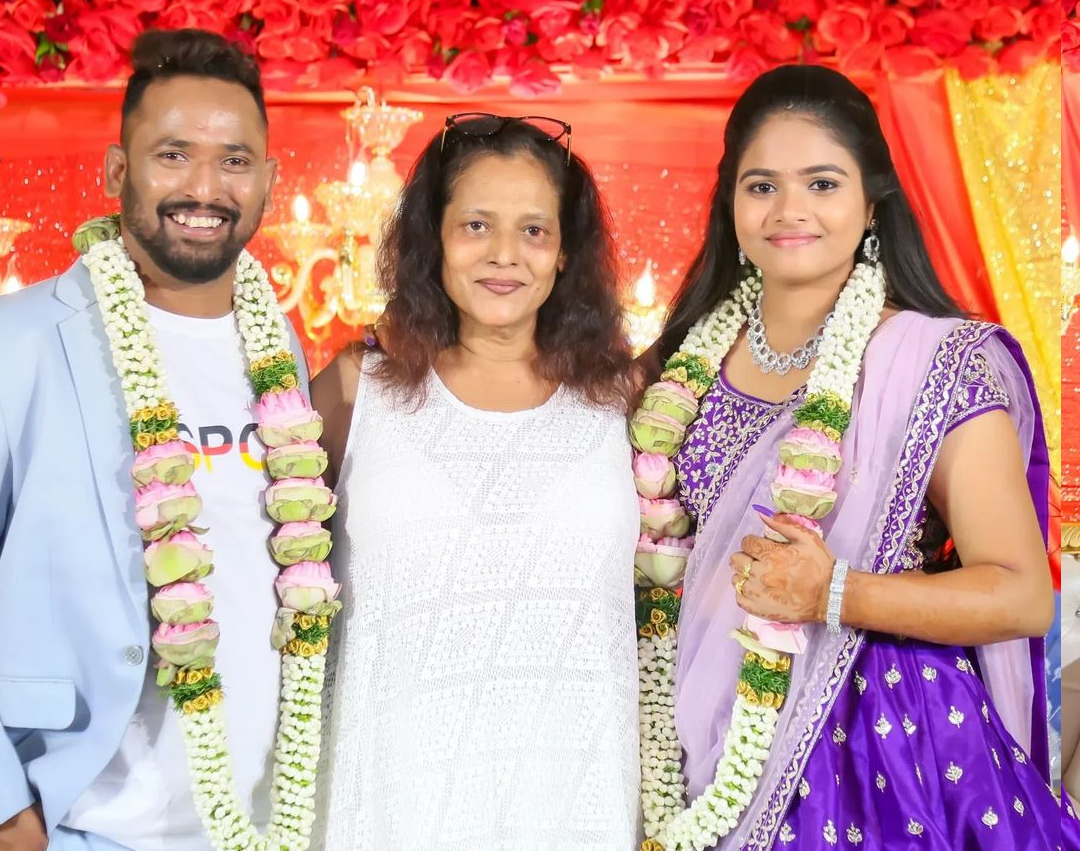 Jabardasth Kiraak Rp Engagement Photos - Sakshi8