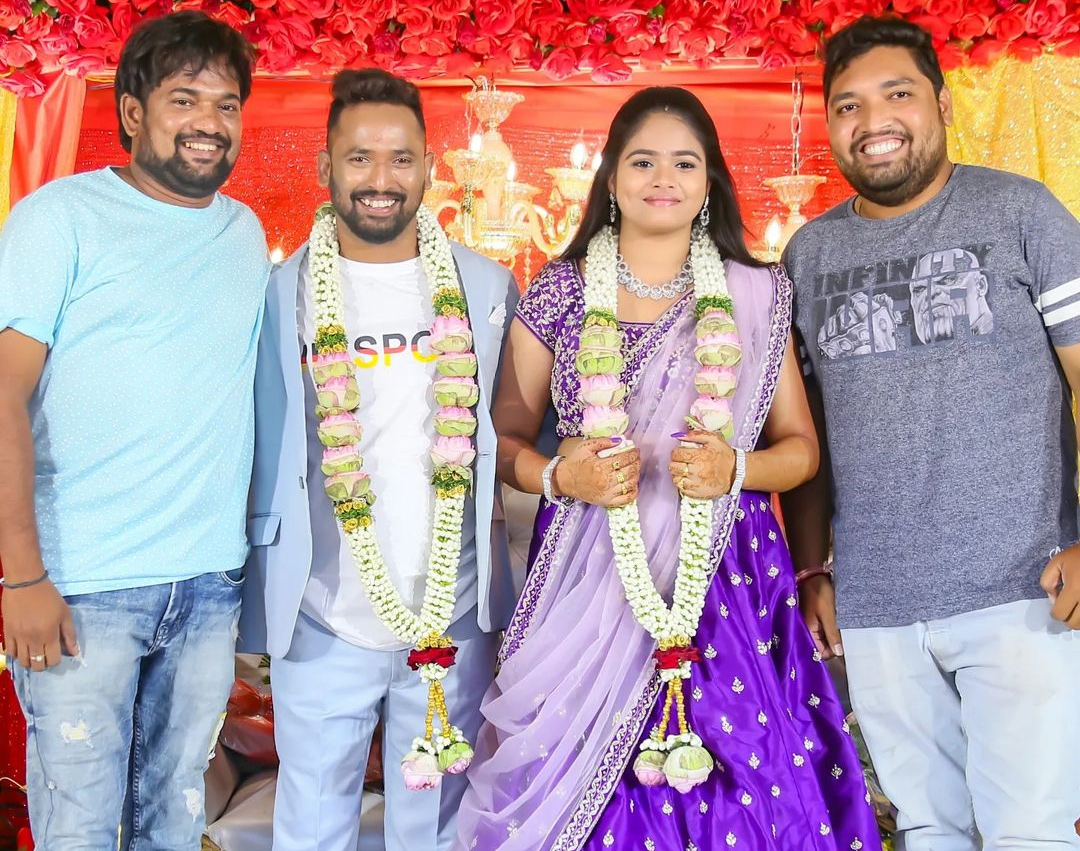 Jabardasth Kiraak Rp Engagement Photos - Sakshi10