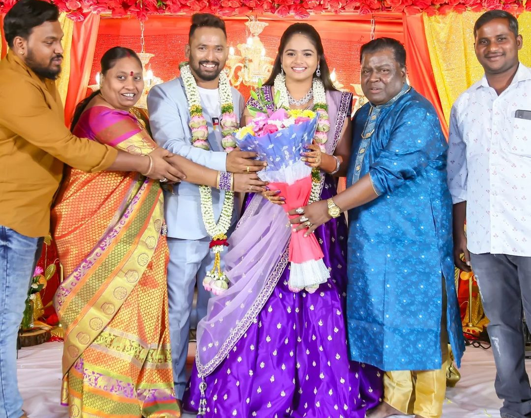 Jabardasth Kiraak Rp Engagement Photos - Sakshi13