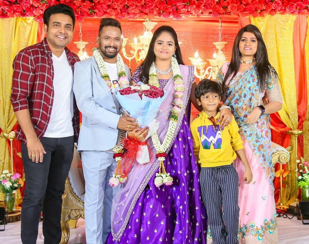 Jabardasth Kiraak Rp Engagement Photos - Sakshi20