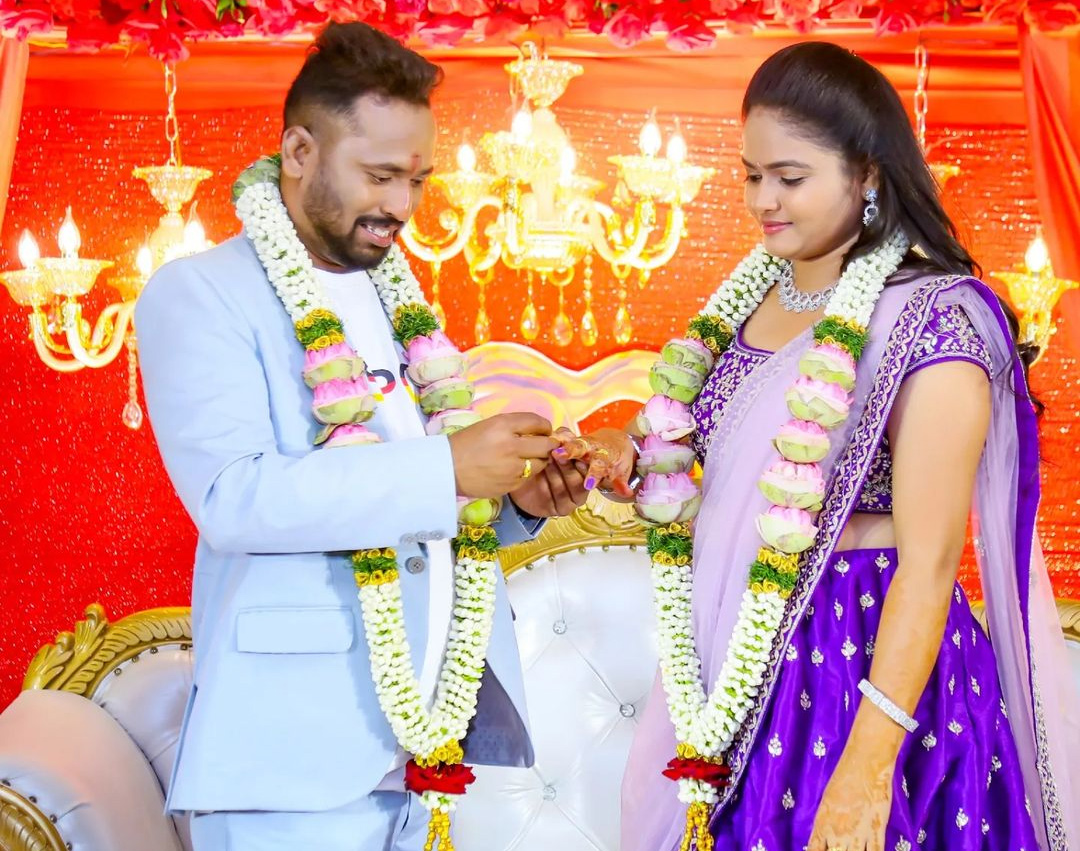 Jabardasth Kiraak Rp Engagement Photos - Sakshi25