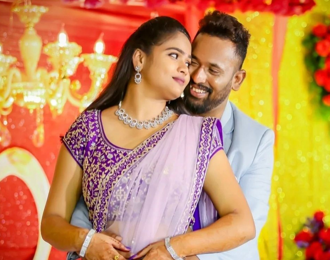 Jabardasth Kiraak Rp Engagement Photos - Sakshi29