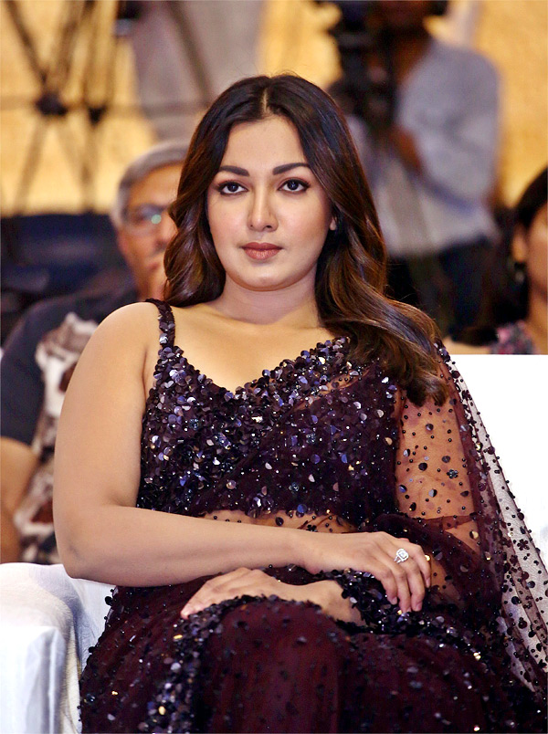 Catherine Tresa Latest Photos - Sakshi7