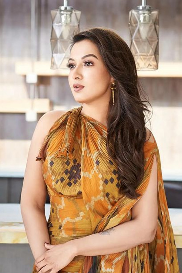 Catherine Tresa Latest Photos - Sakshi15