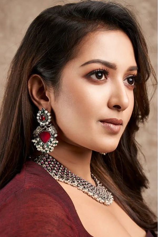 Catherine Tresa Latest Photos - Sakshi17