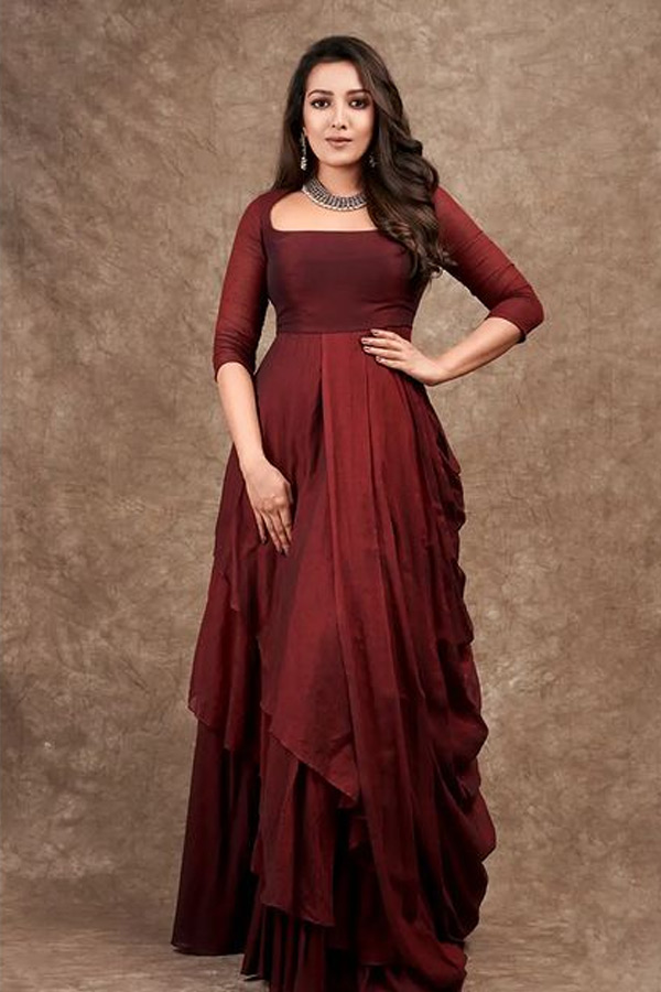 Catherine Tresa Latest Photos - Sakshi18