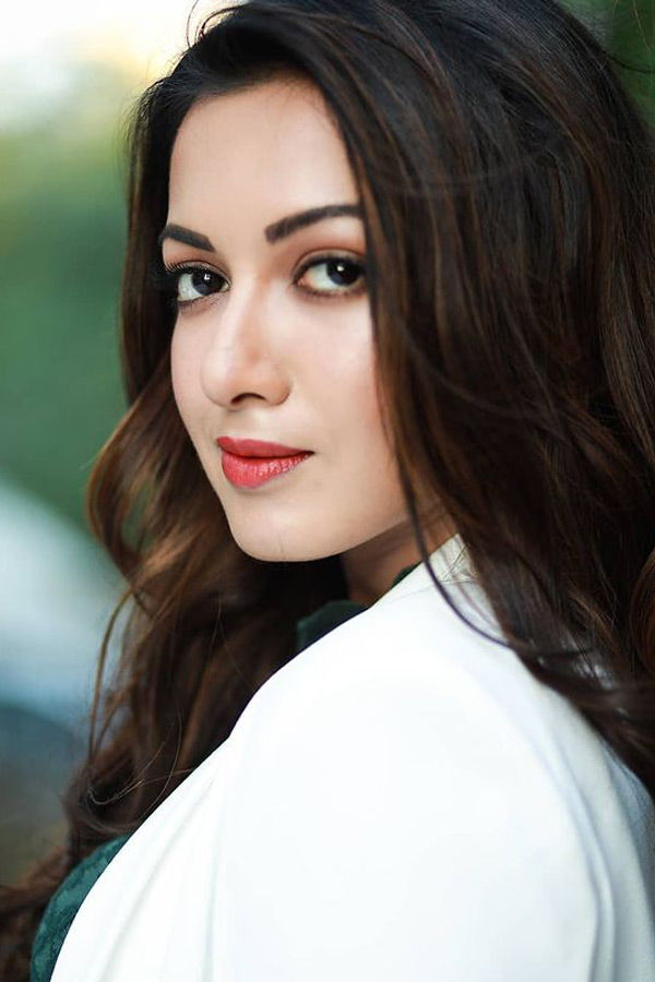 Catherine Tresa Latest Photos - Sakshi20