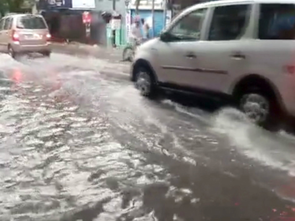 Heavy rain in hyderabad Photo Gallery - Sakshi5