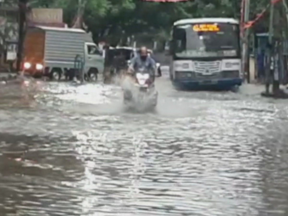 Heavy rain in hyderabad Photo Gallery - Sakshi6