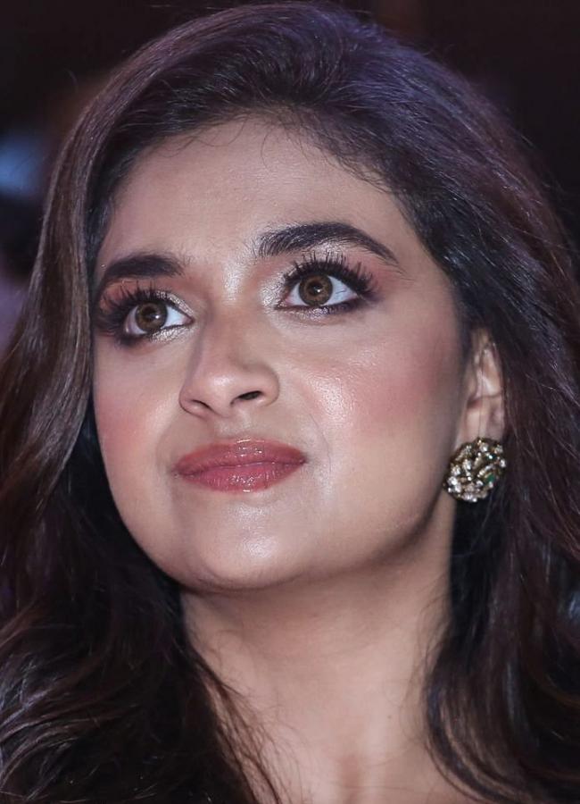 Keerthy Suresh at Sarkaru Vaari Paata Photos - Sakshi16