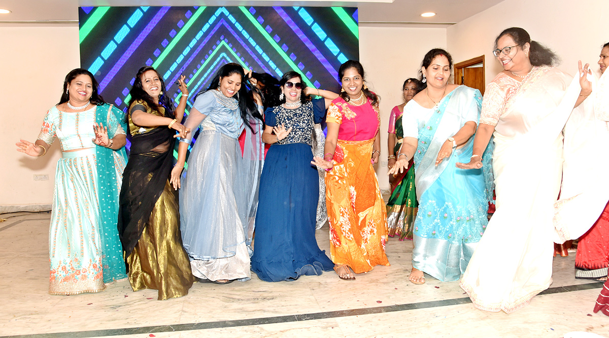 International Beautician Day celebrated at Visakhapatnam - Sakshi9