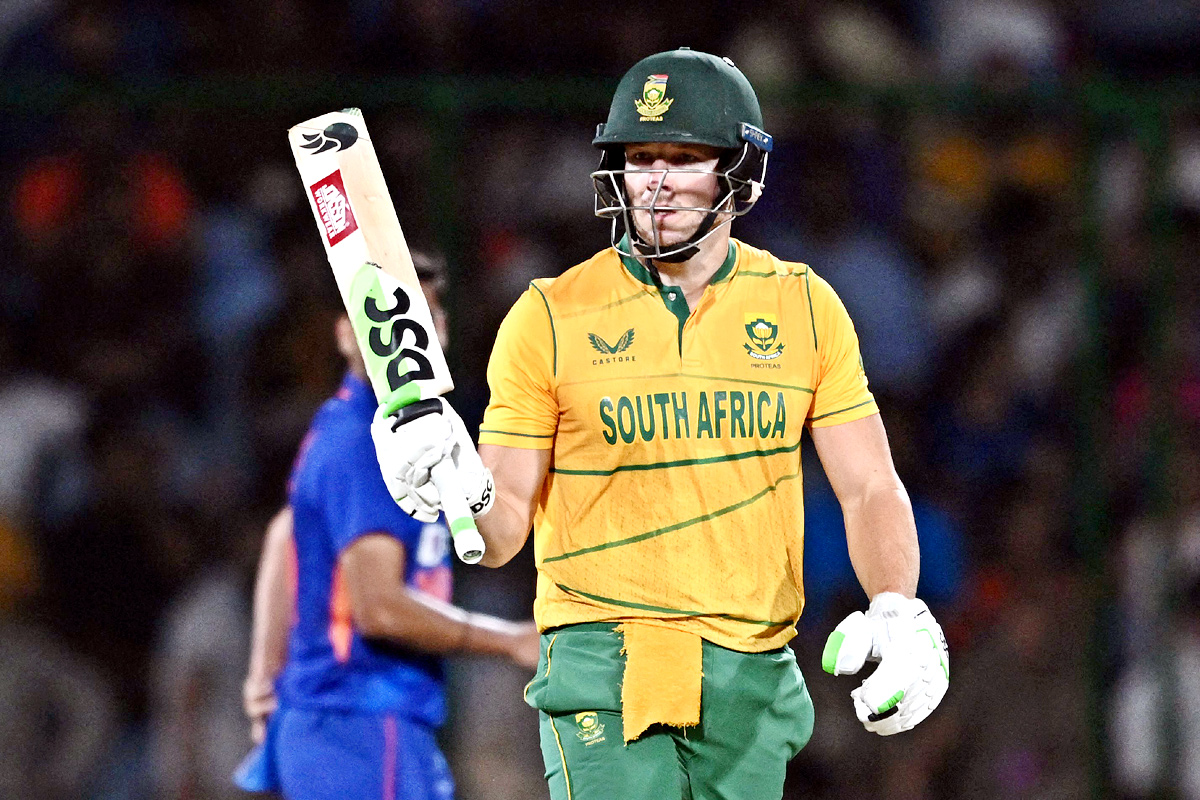 India Lose First T20 - Sakshi19