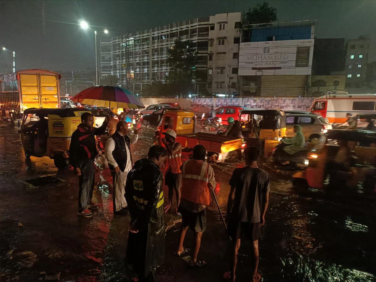 Heavy Rain In Hyderabad Photo Gallery - Sakshi13
