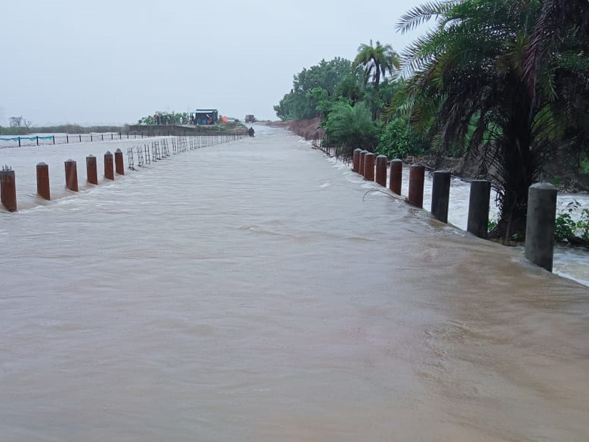 Heavy rains in Telangana Photo Gallery - Sakshi9